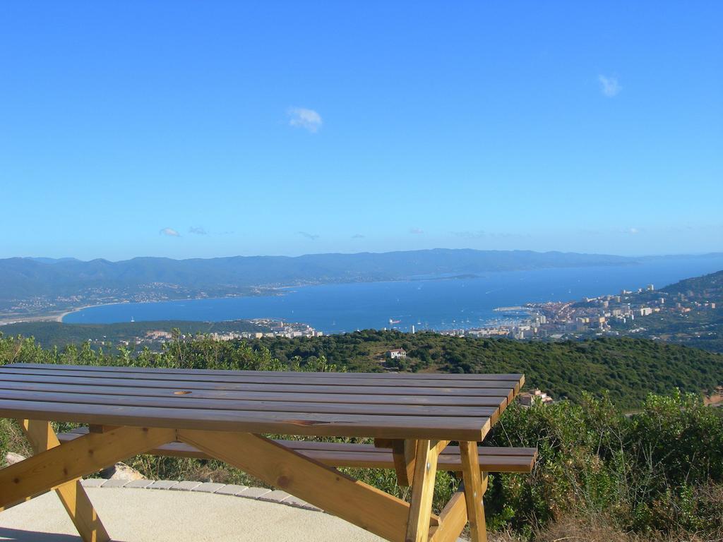 Gites Sassone, Vue Panoramique Sur Ajaccio Et La Mer Alata Cameră foto