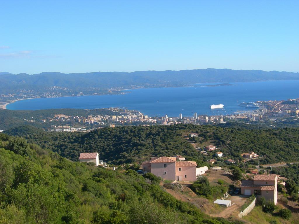 Gites Sassone, Vue Panoramique Sur Ajaccio Et La Mer Alata Cameră foto