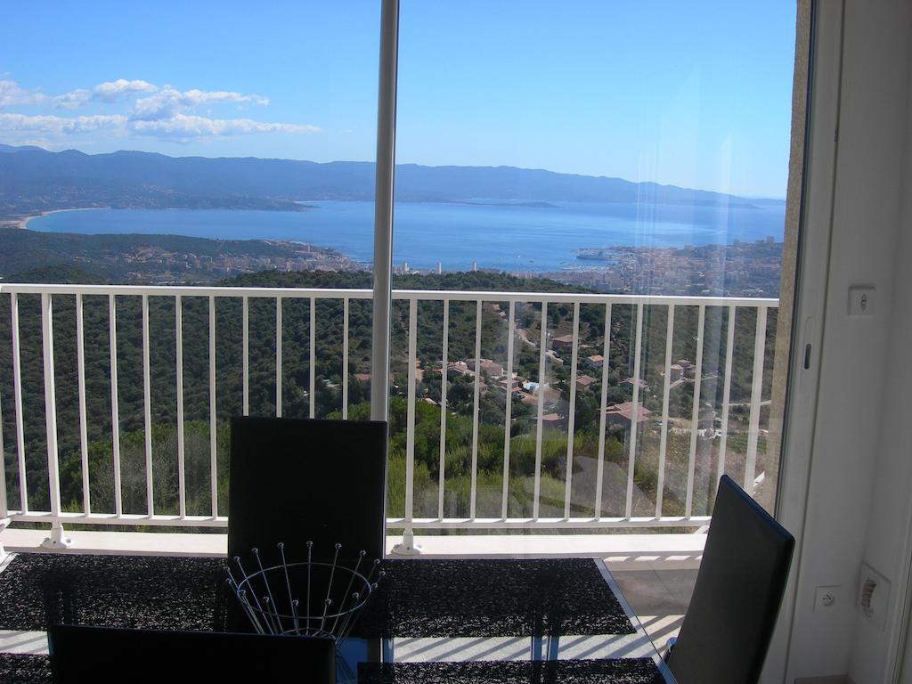 Gites Sassone, Vue Panoramique Sur Ajaccio Et La Mer Alata Cameră foto