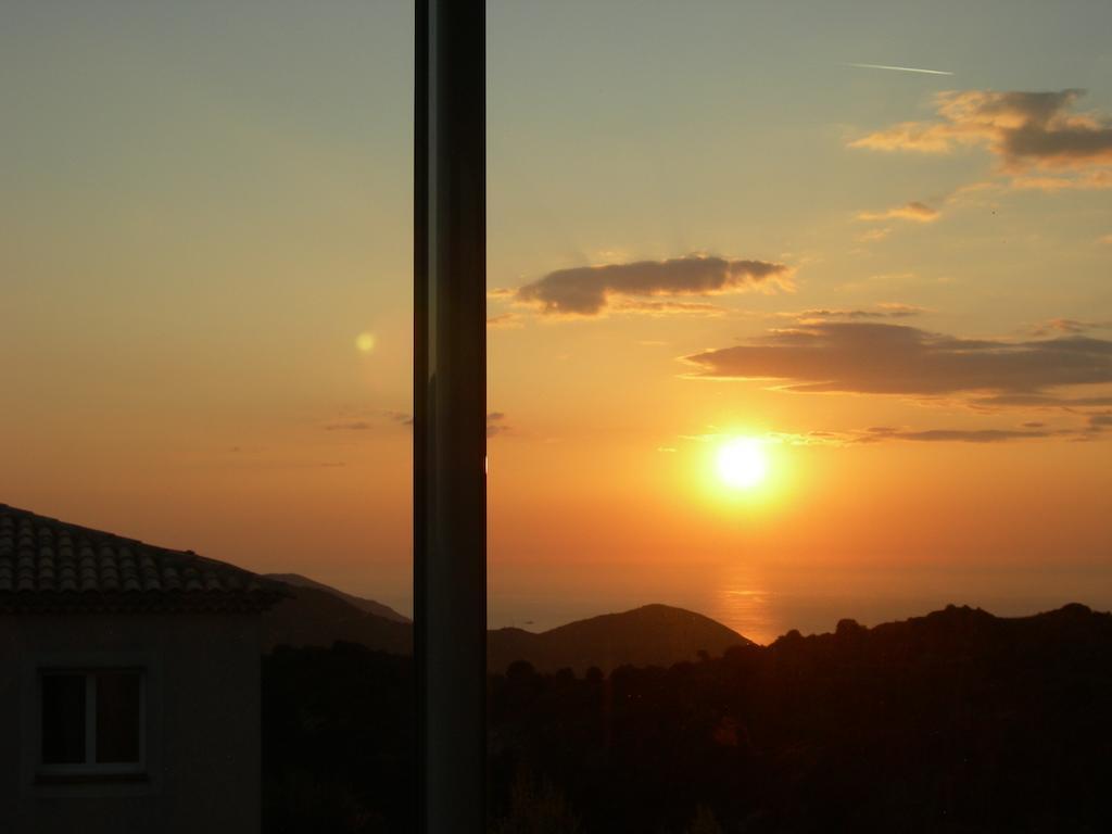 Gites Sassone, Vue Panoramique Sur Ajaccio Et La Mer Alata Cameră foto