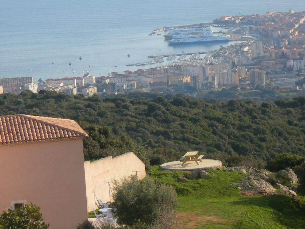 Gites Sassone, Vue Panoramique Sur Ajaccio Et La Mer Alata Cameră foto
