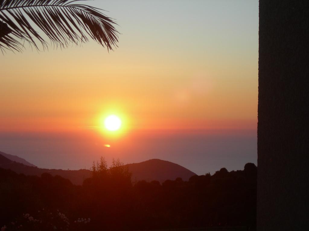 Gites Sassone, Vue Panoramique Sur Ajaccio Et La Mer Alata Cameră foto